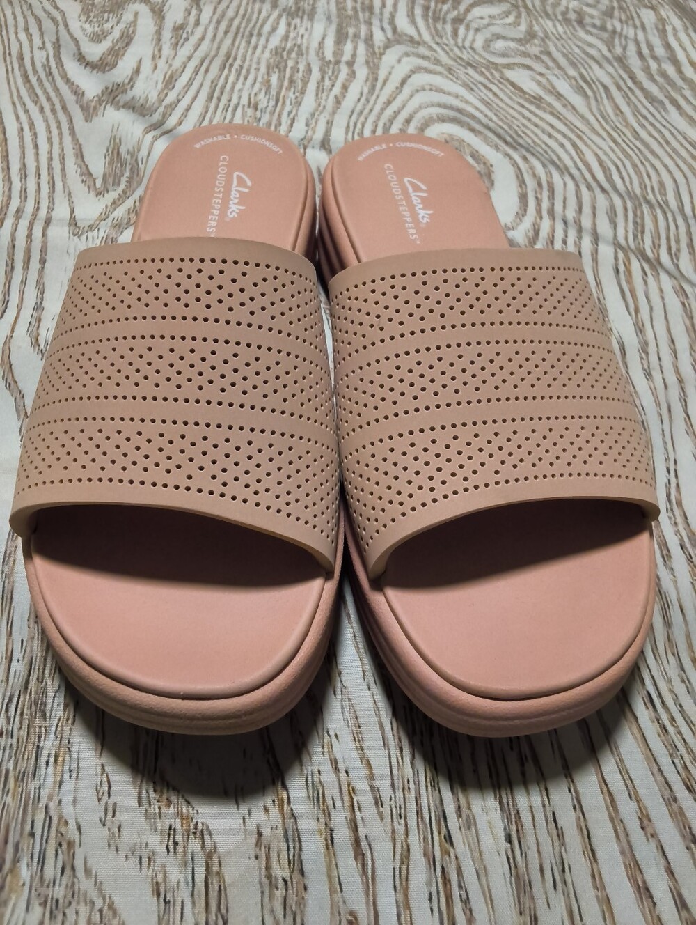 Clarks Cloudsteppers Womens Pink Perforated Comfort Slide Sandals Cushion Soft
